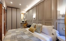 Neri Apartment